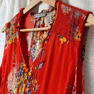 Daniel Rainn Colorful Orange Top ☀️